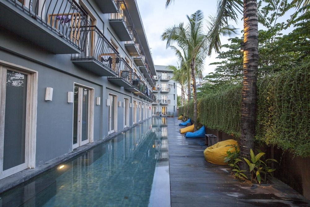 Frii Bali Echo Beach Canggu  Exterior photo