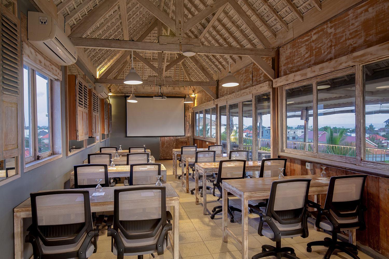 Frii Bali Echo Beach Canggu  Exterior photo